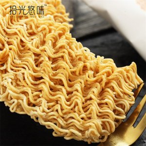拾光悠味網(wǎng)紅香脆面椒香蟹黃味55g