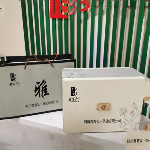 陸羽留香綠茶“雅”陶罐禮盒3.png